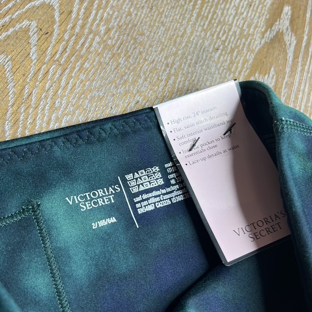 VICTORIA’S SECRET Flow On Point High Rise Lace Up Leggings 2 - Picture 10 of 13
